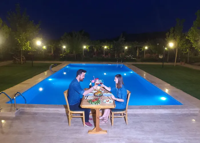 Mogla Tashan Hotell